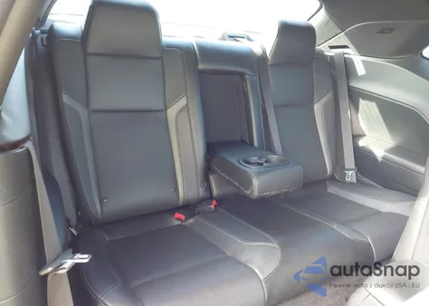 2018 Dodge Challenger Sxt Plus z USA, uszkodzony, nr VIN 2C3CDZAG9JH276860